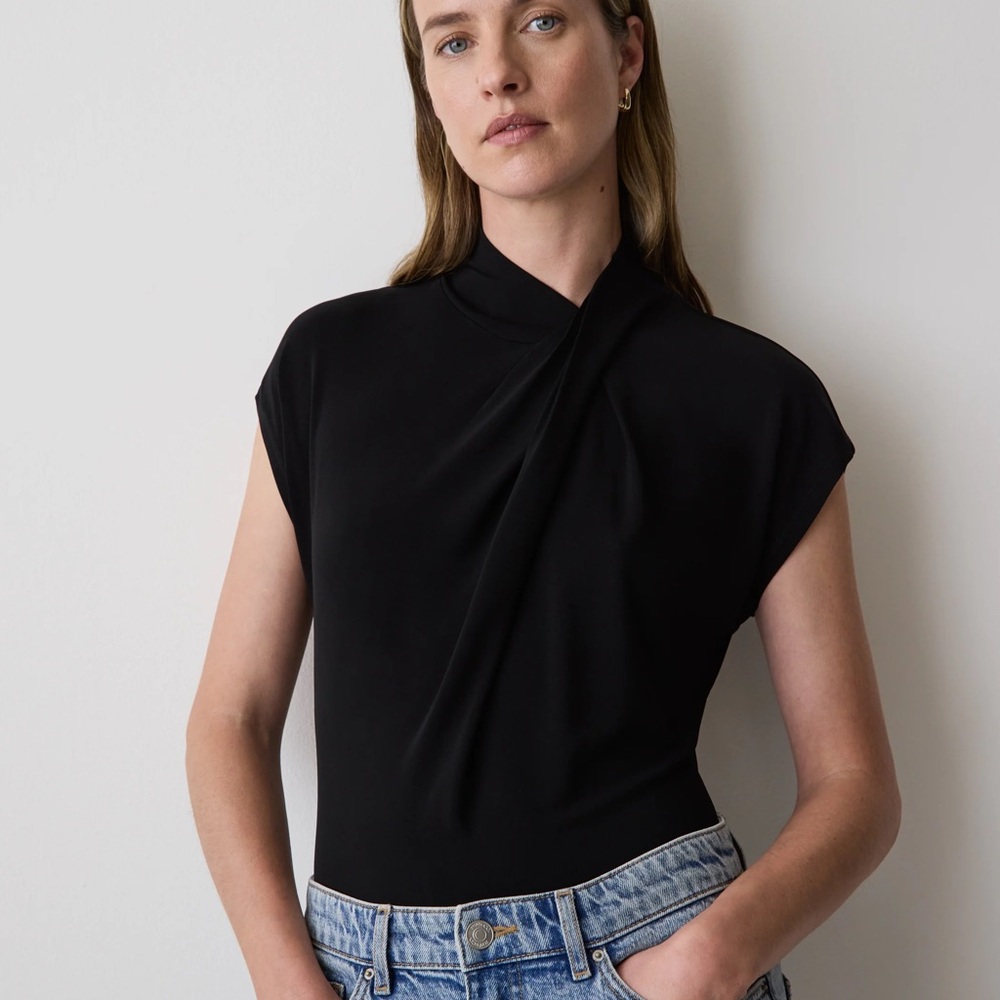 RW&CO 🏷️NWT Extended-Sleeve Top with Crossover Draped Mock Neckline